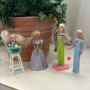 Happy Meal Barbies Skipper and Kelly